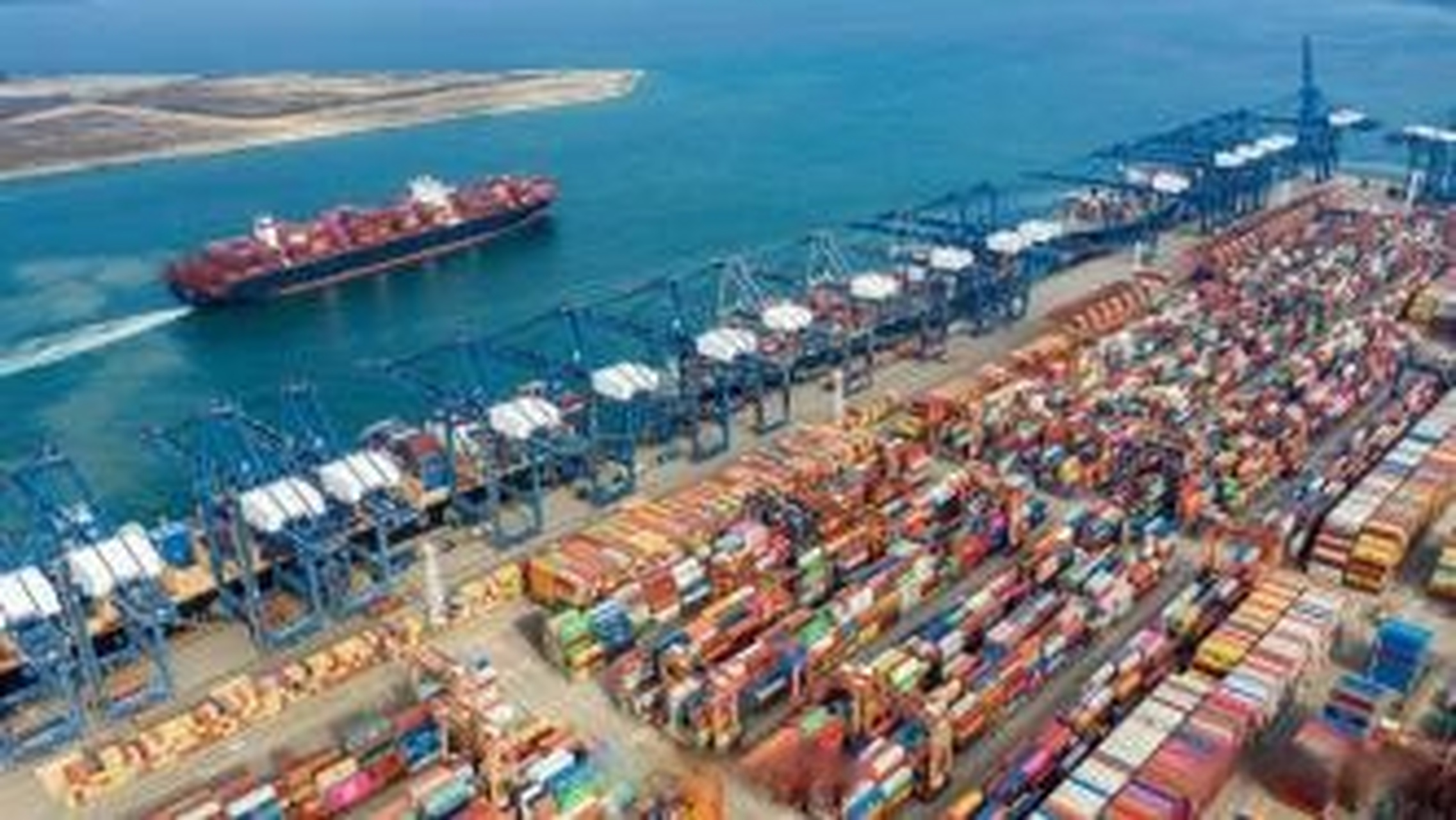 “前5月我国货物贸易进出口总值同比增6.3% 稳中有进显韧性